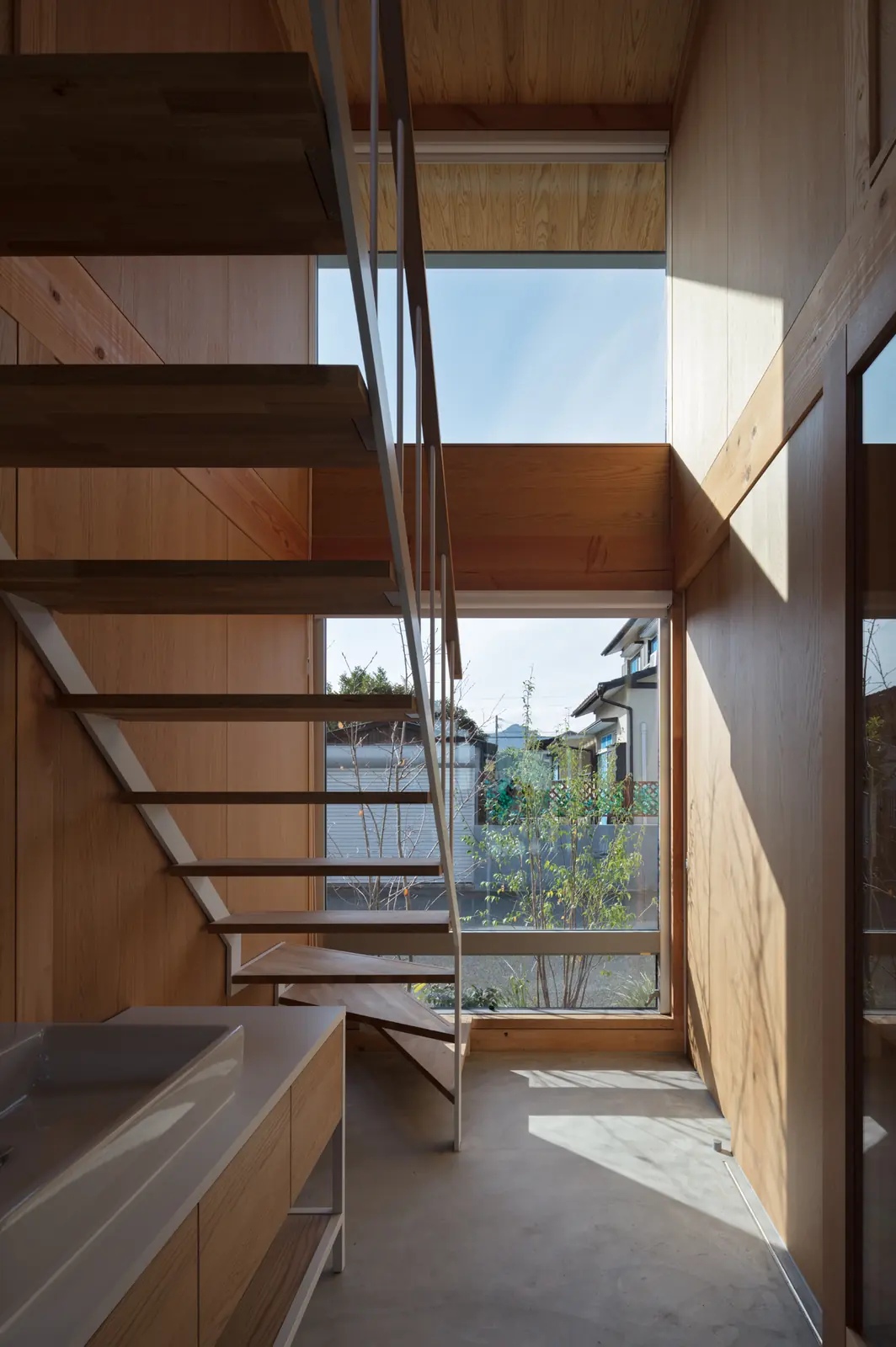 HOUSE N — 12