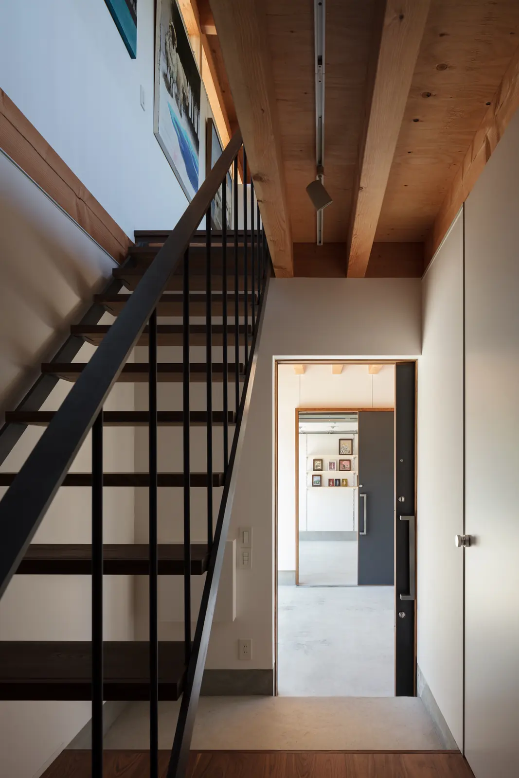 HOUSE KA — 6