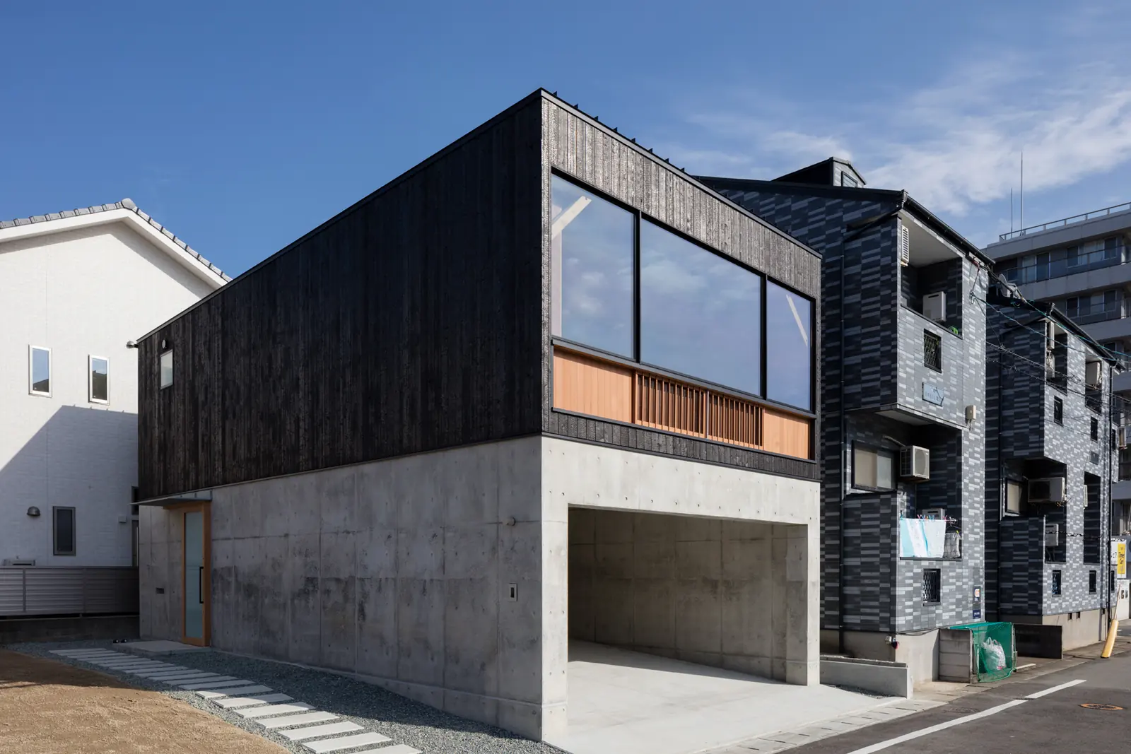 HOUSE T — 2