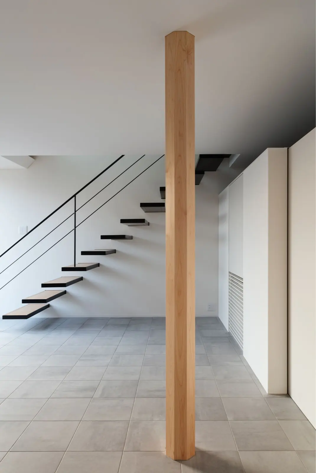 M ATELIER — 6