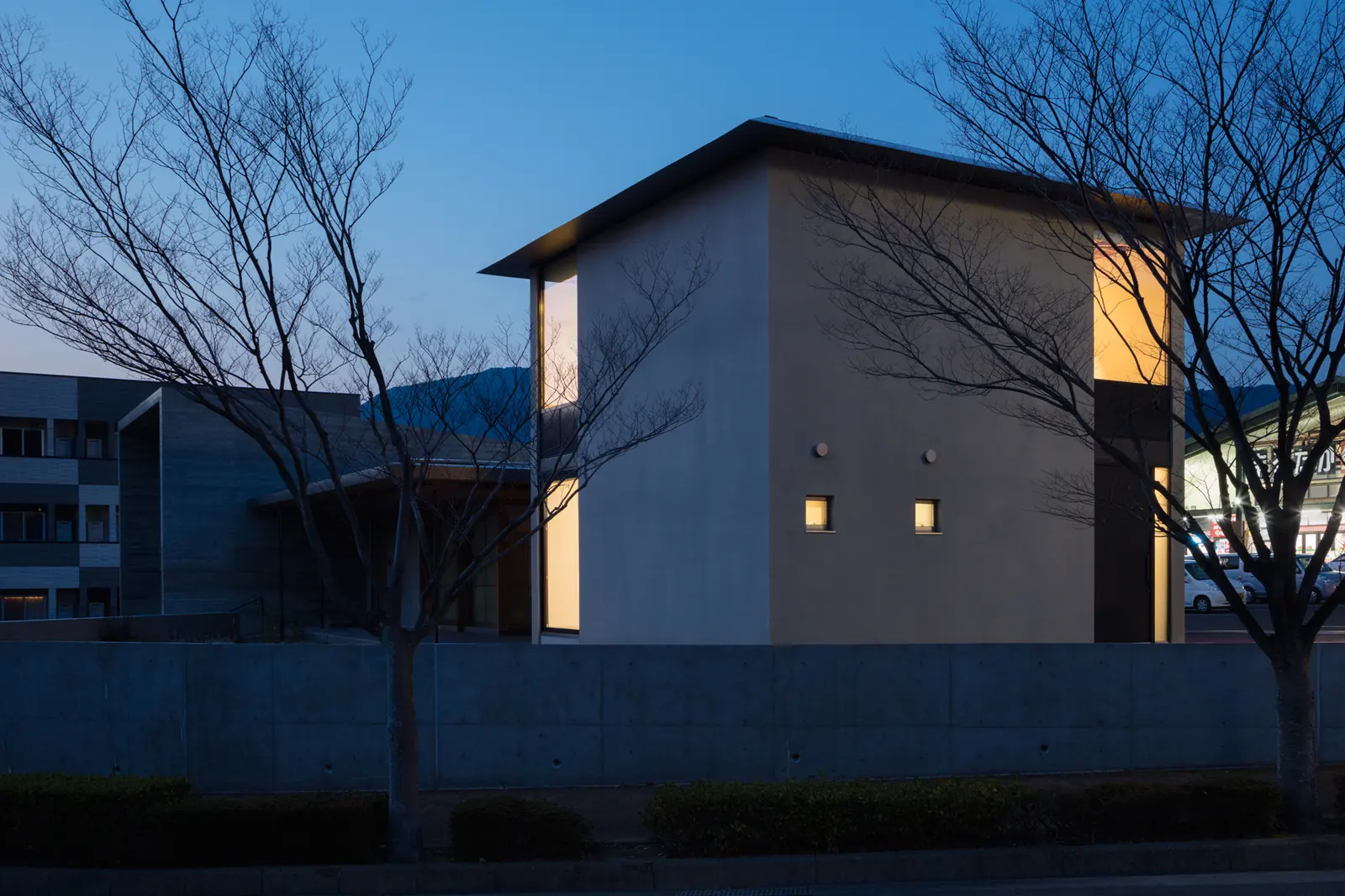 M ATELIER — 20