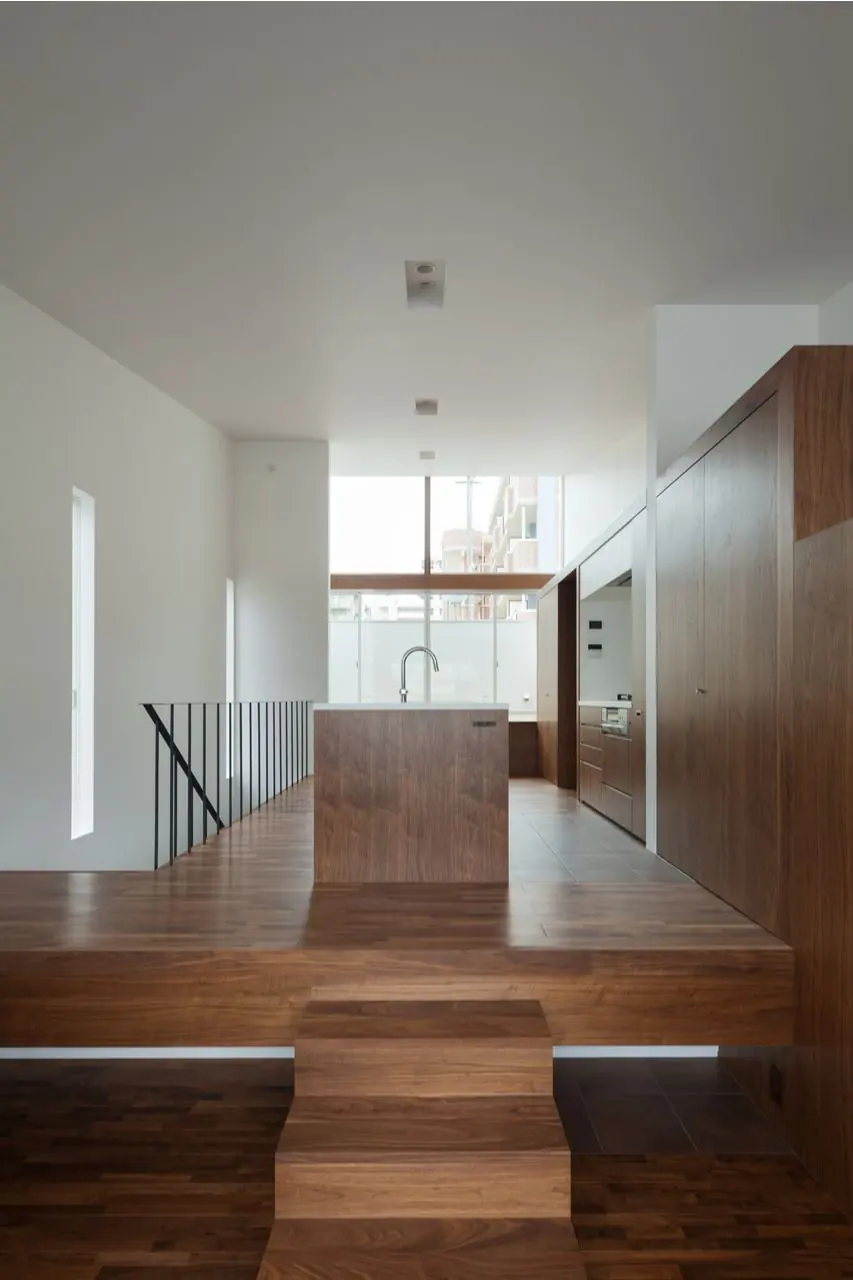 HOUSE O — 13