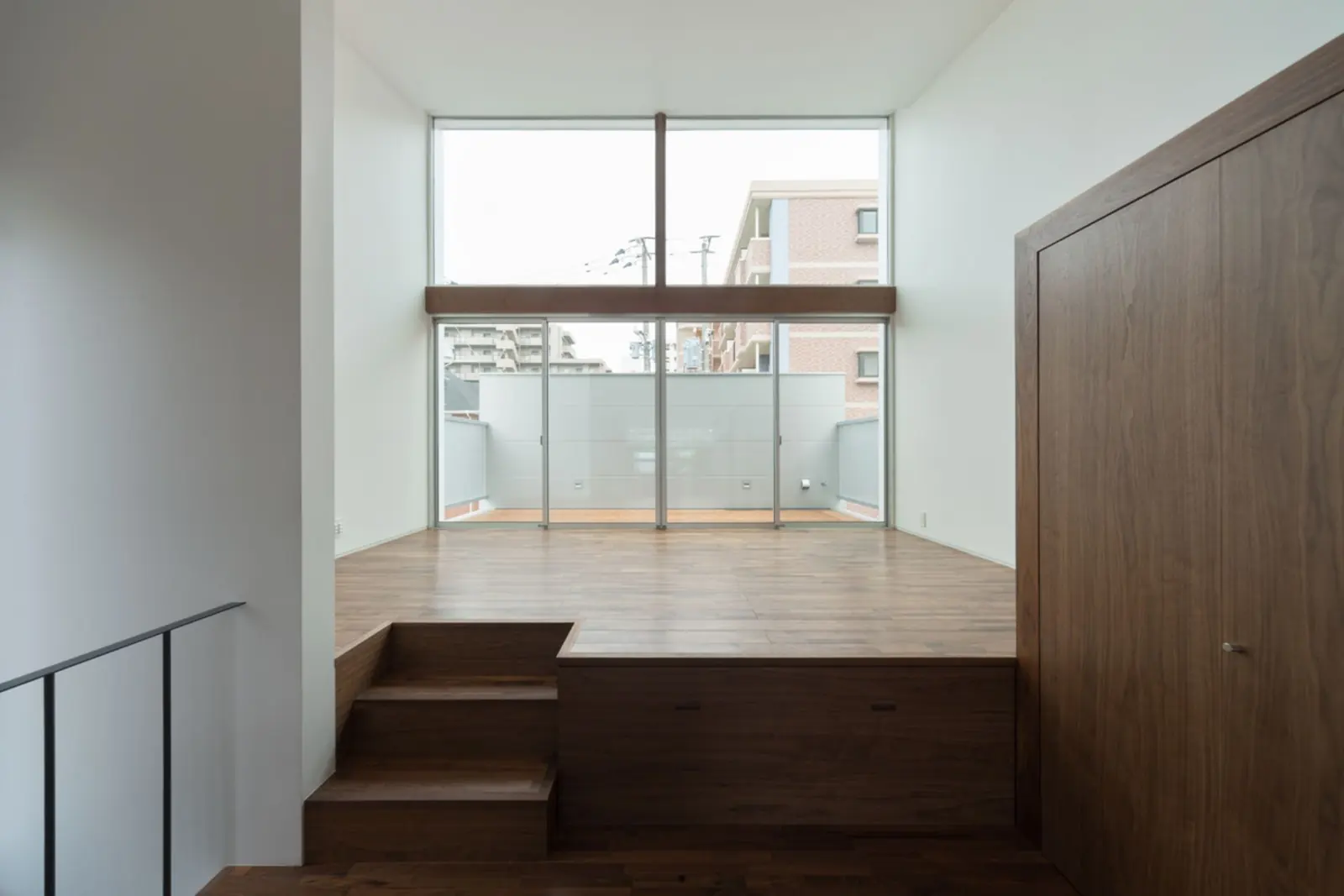 HOUSE O — 14