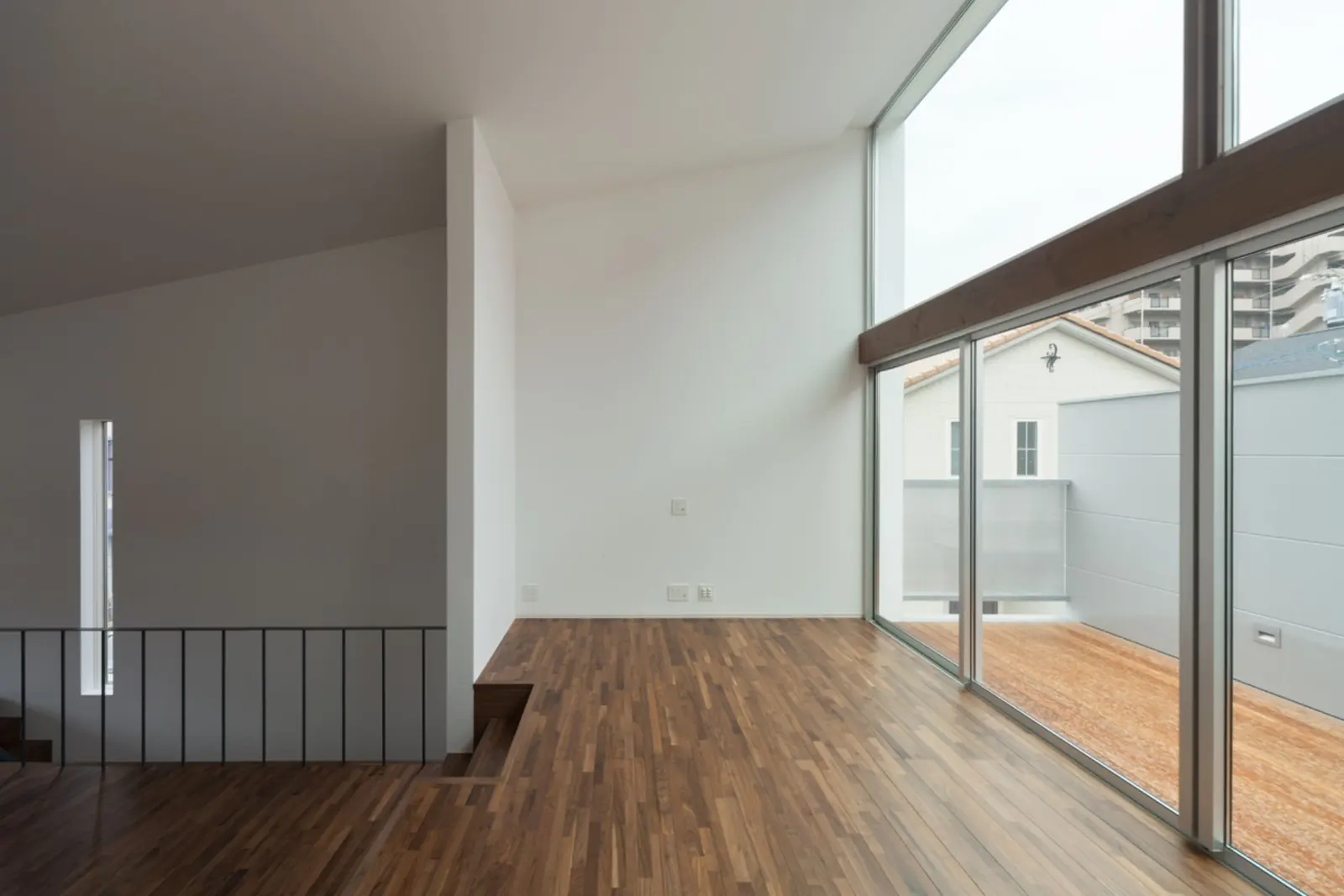 HOUSE O — 15