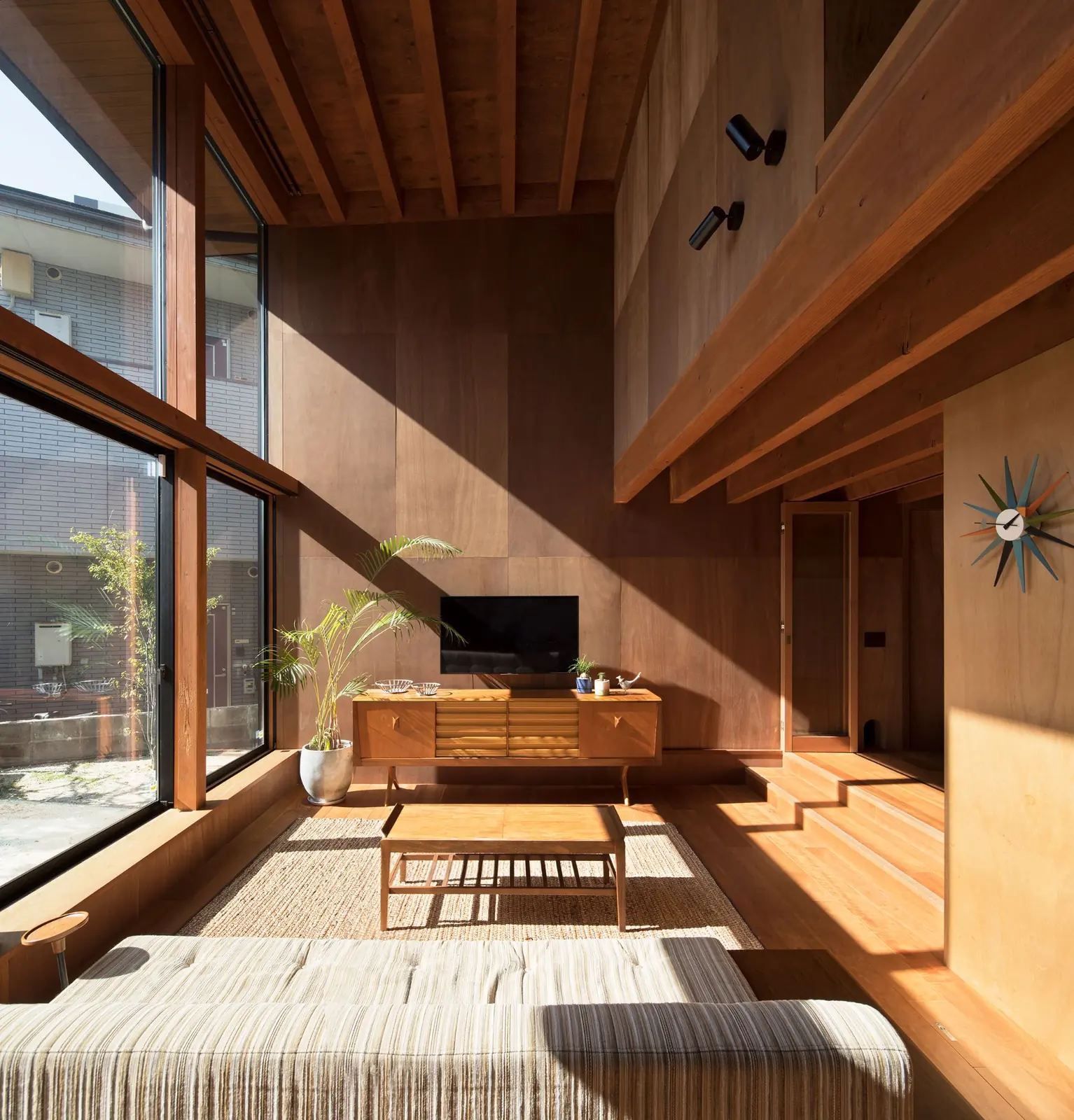 HOUSE W — 3