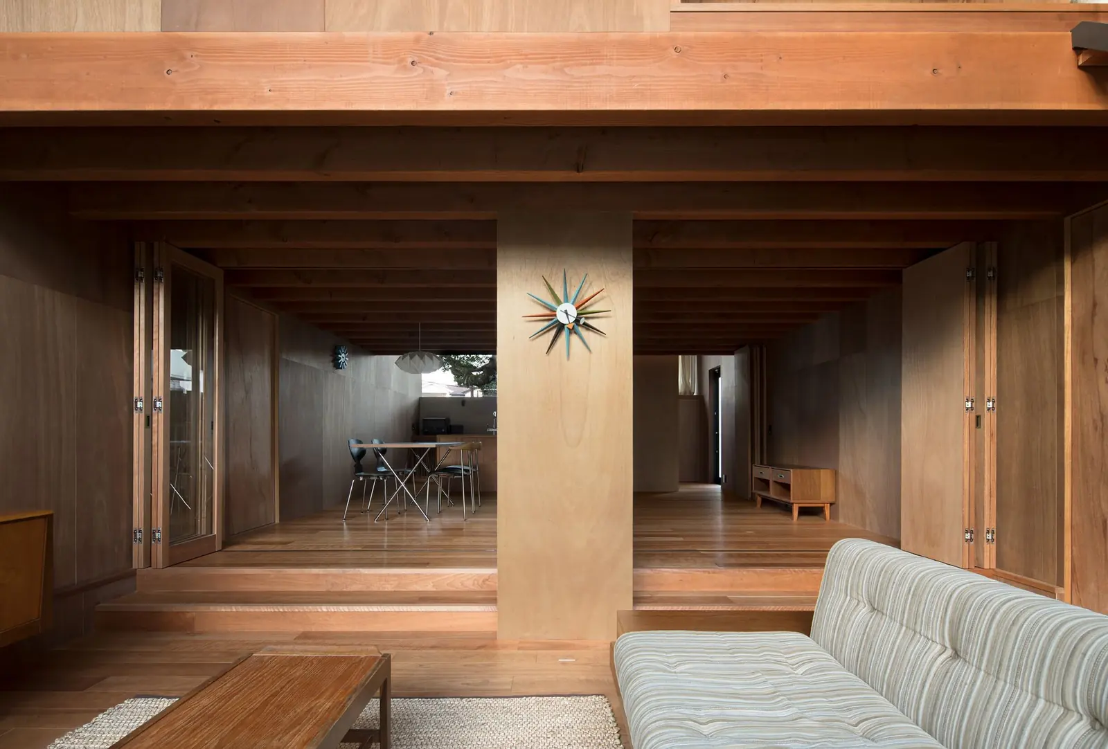 HOUSE W — 5