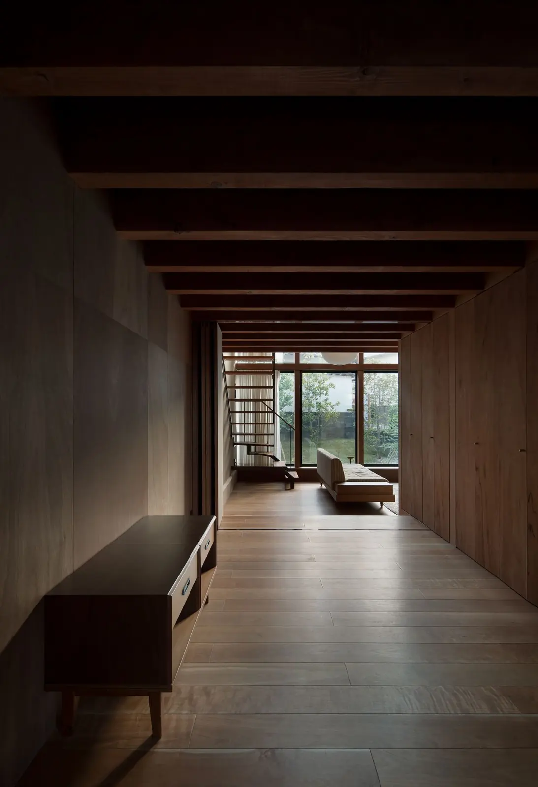 HOUSE W — 10
