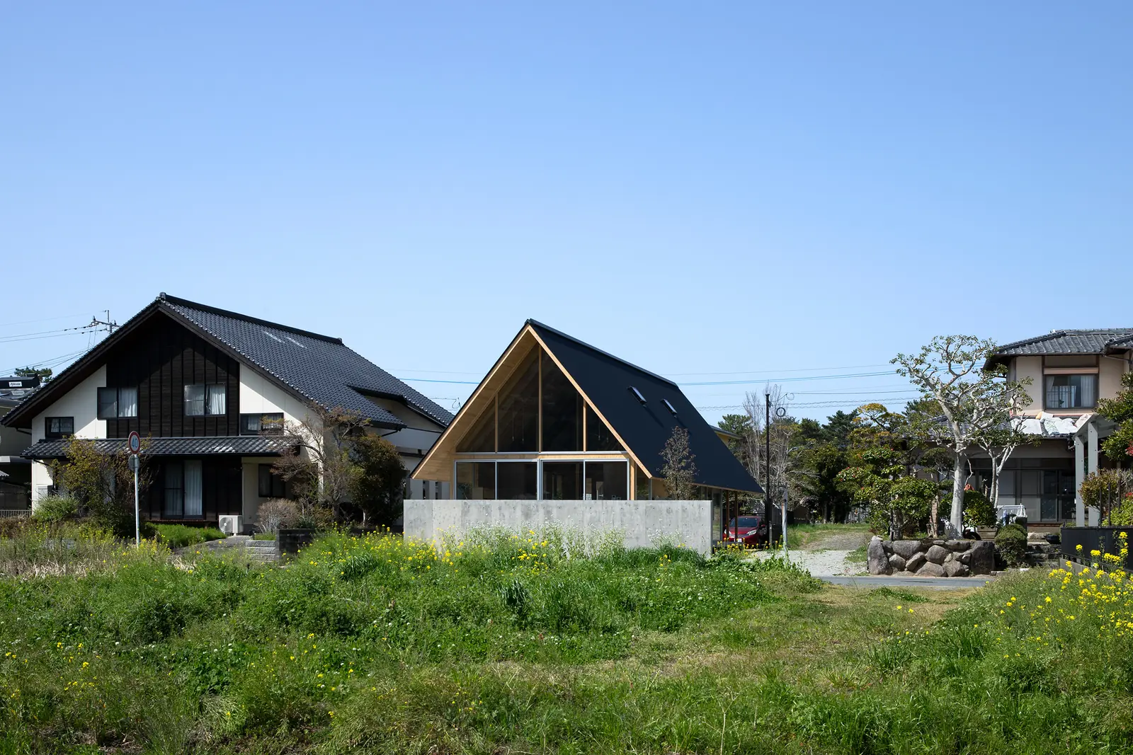 HOUSE Y