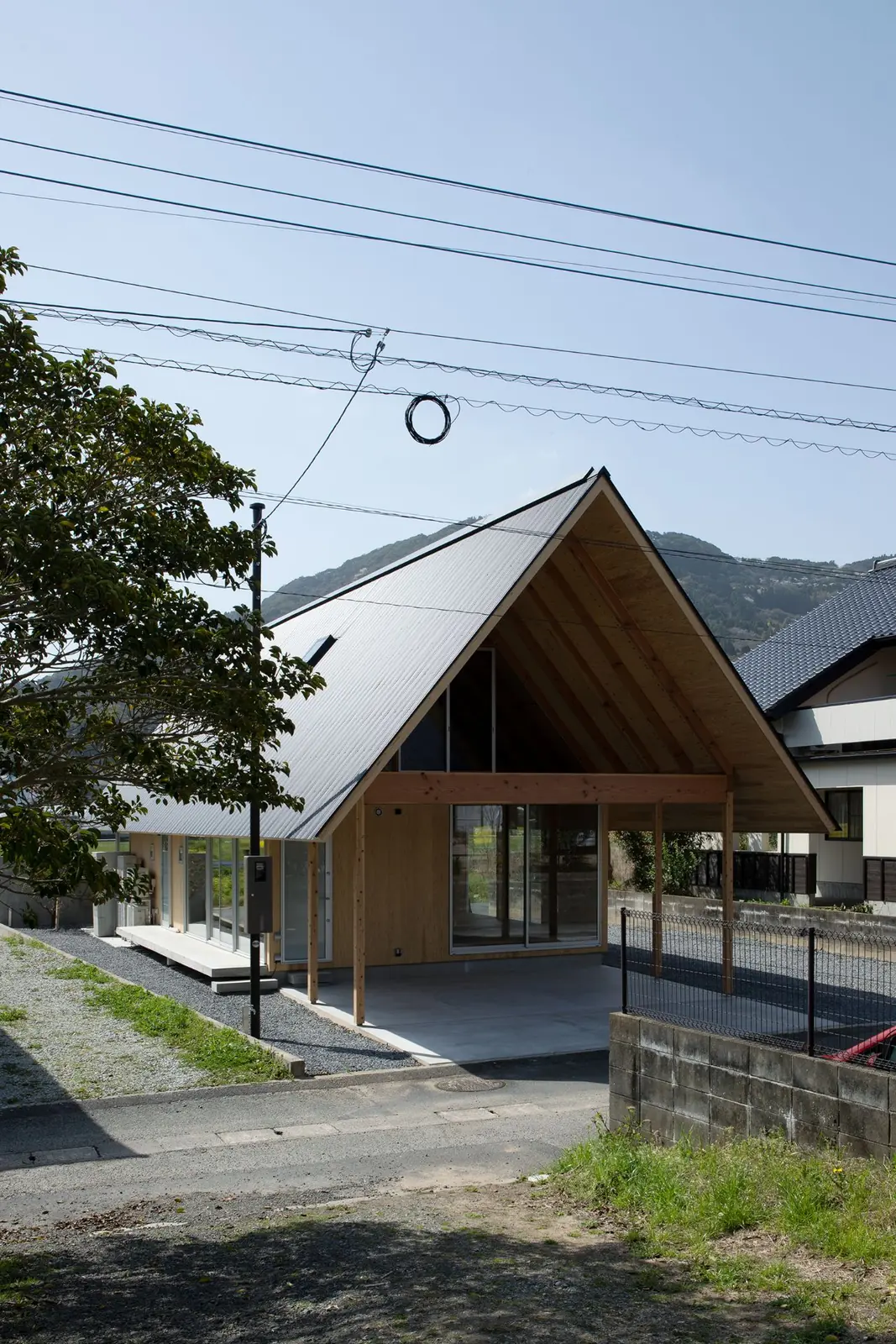 HOUSE Y — 4