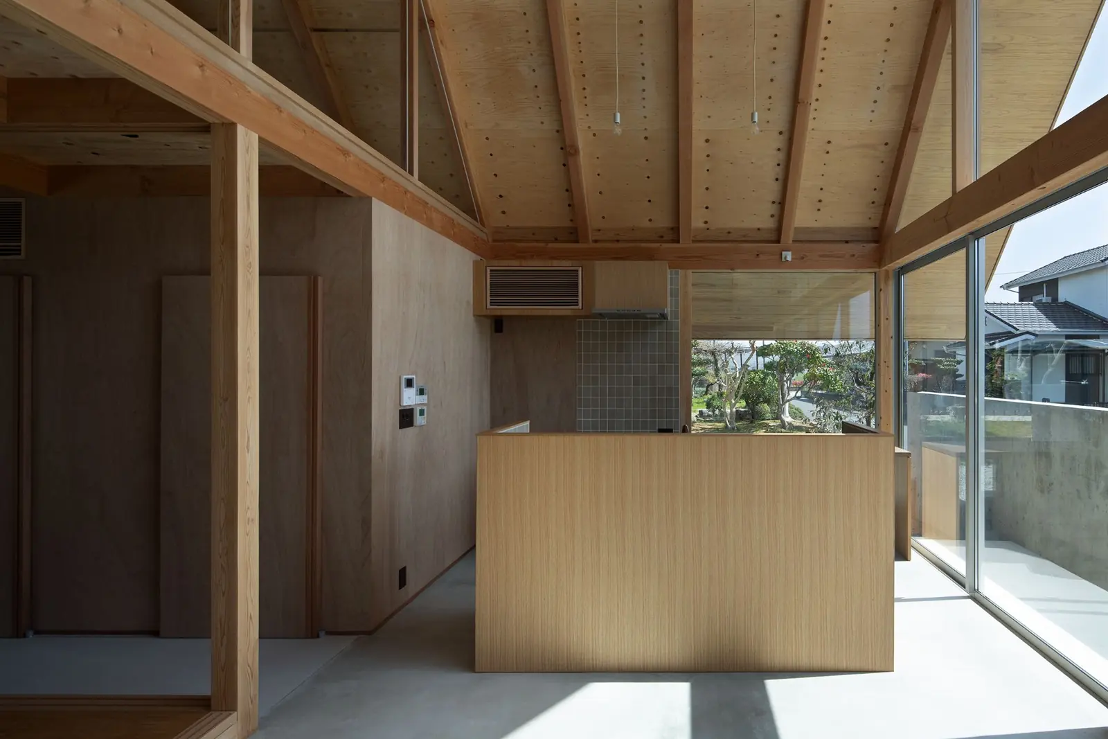 HOUSE Y — 9