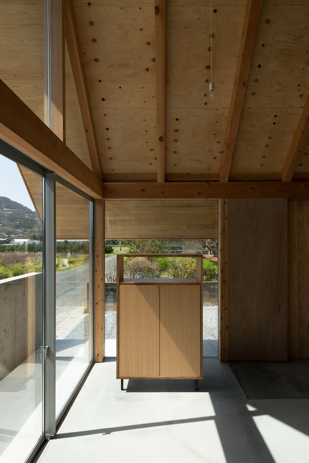 HOUSE Y — 10